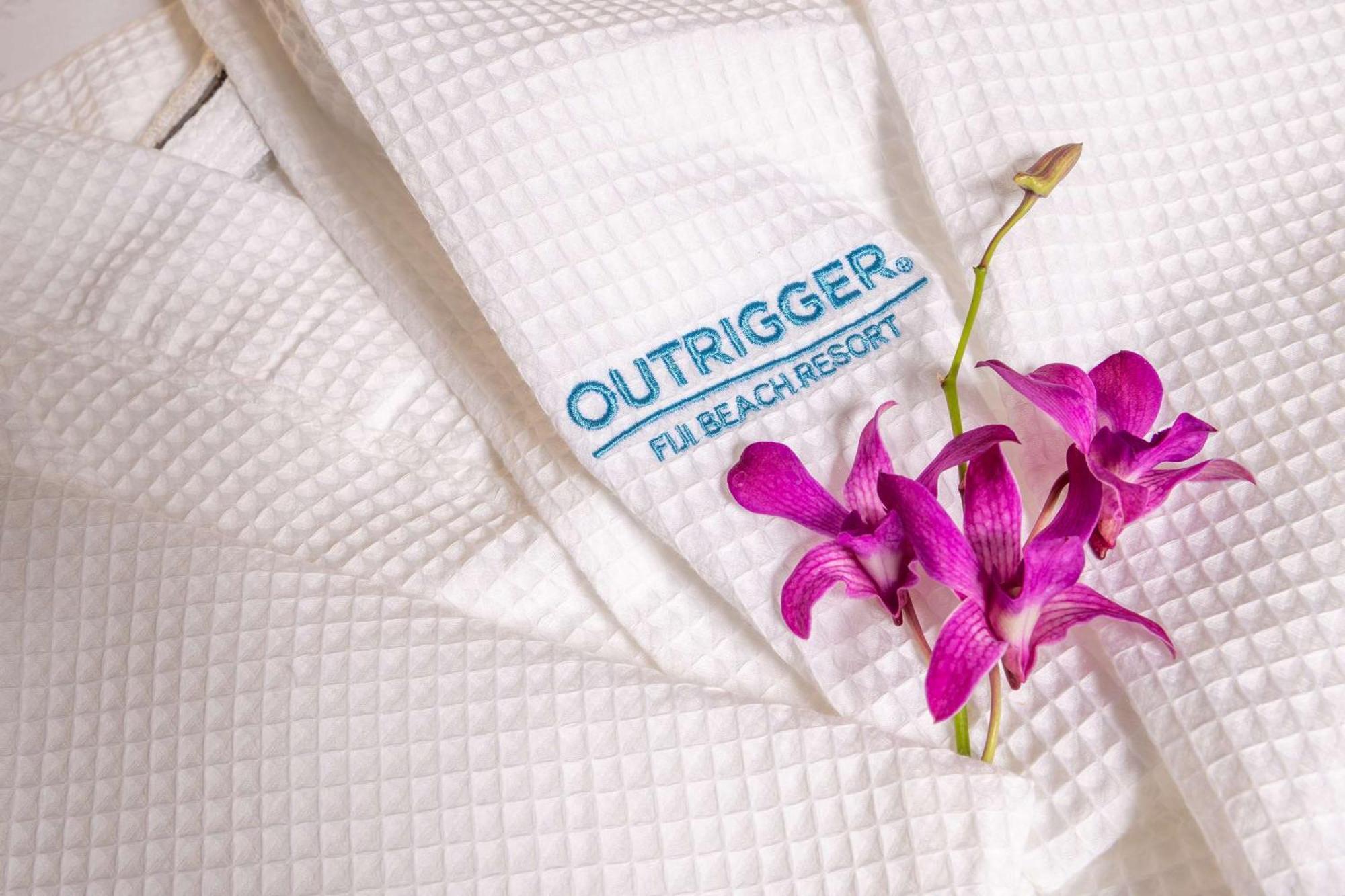 Outrigger Fiji Beach Resort Korotogo Eksteriør billede